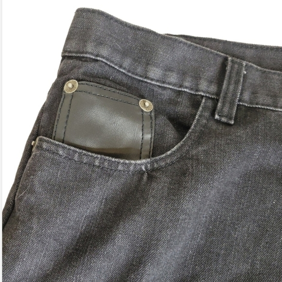 Vintage COOGI Men's Shorts Charcoal Denim w/ Gold Embroidery Size 42 - Picture 2 of 6